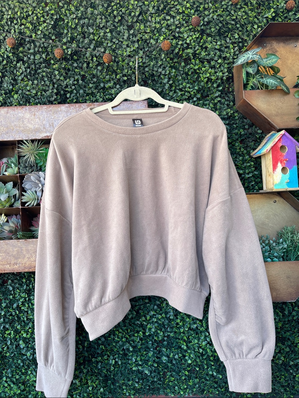 i.d. Ideology Cropped Fleece Sweatshirt